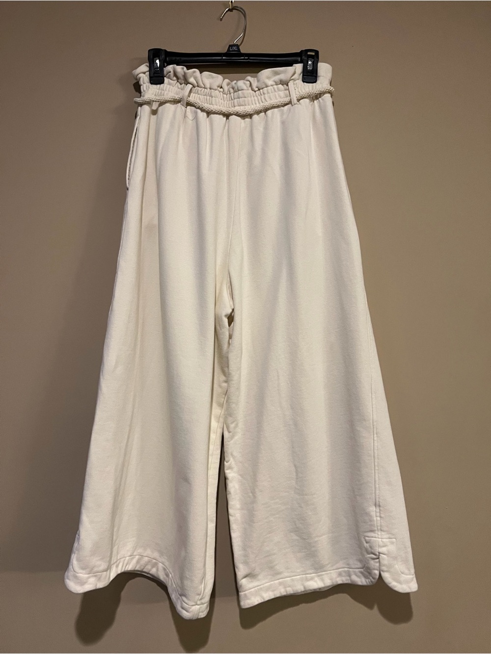 H&M Ivory Wide Leg Sweatpants – Size M - Picture 2 of 4